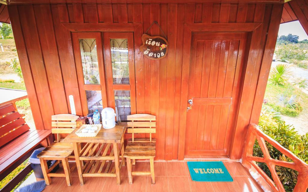 Khao Kho Flora Hotel Phòng bức ảnh
